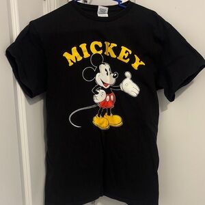 Mickey Mouse delta pro weight Black T-Shirt